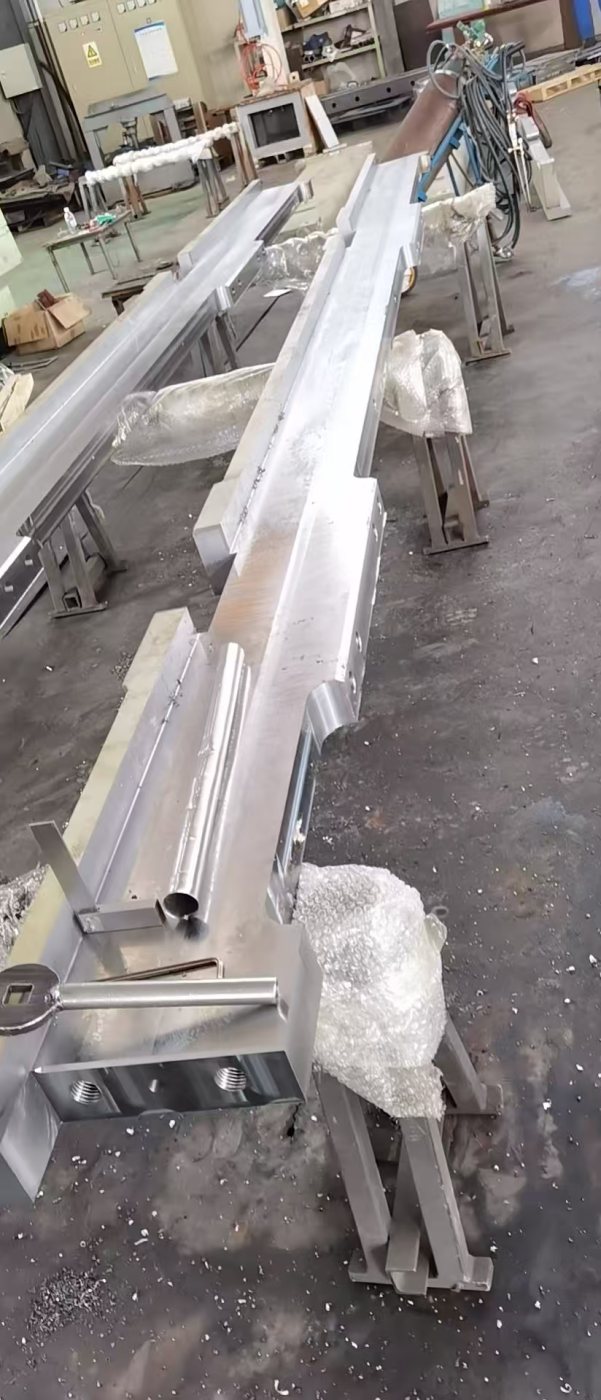 小型精密部品加工 93