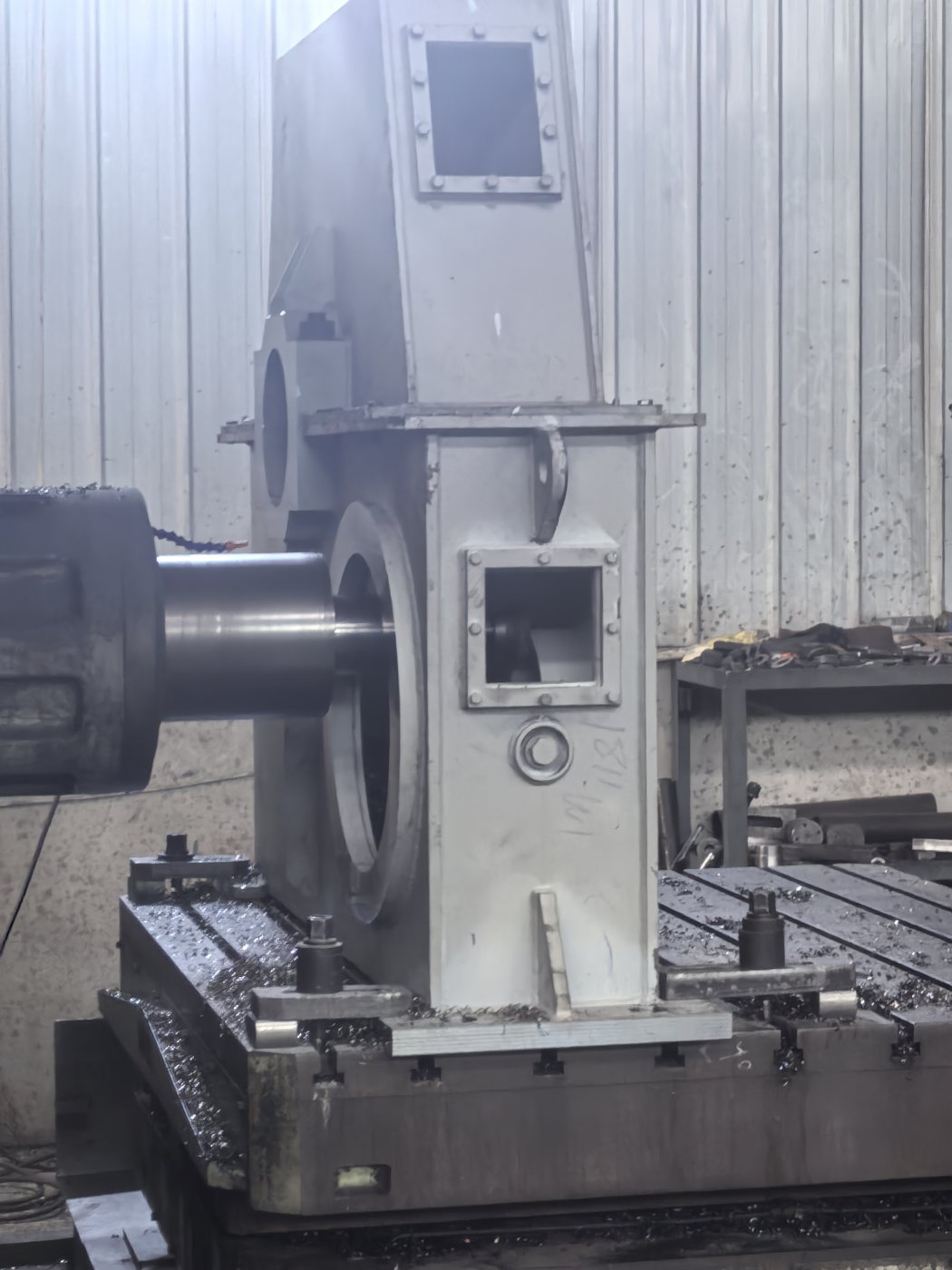 Large Component Machining 10